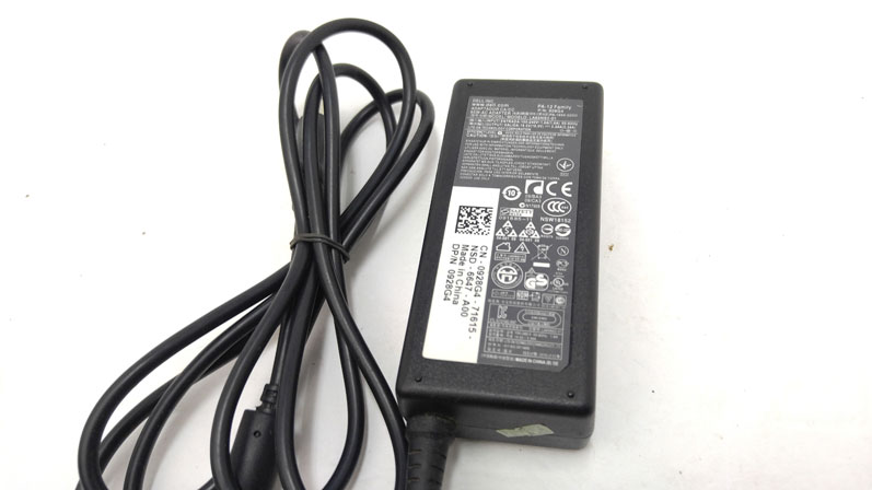 Dell 65w laptop AC Adapter - LA65NS2-01 928G4 - Click Image to Close