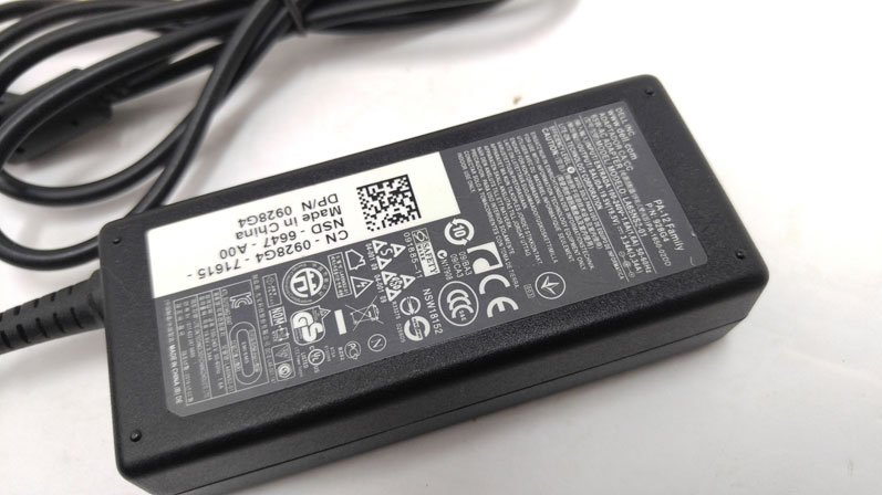 Dell 65w laptop AC Adapter - LA65NS2-01 928G4 - Click Image to Close