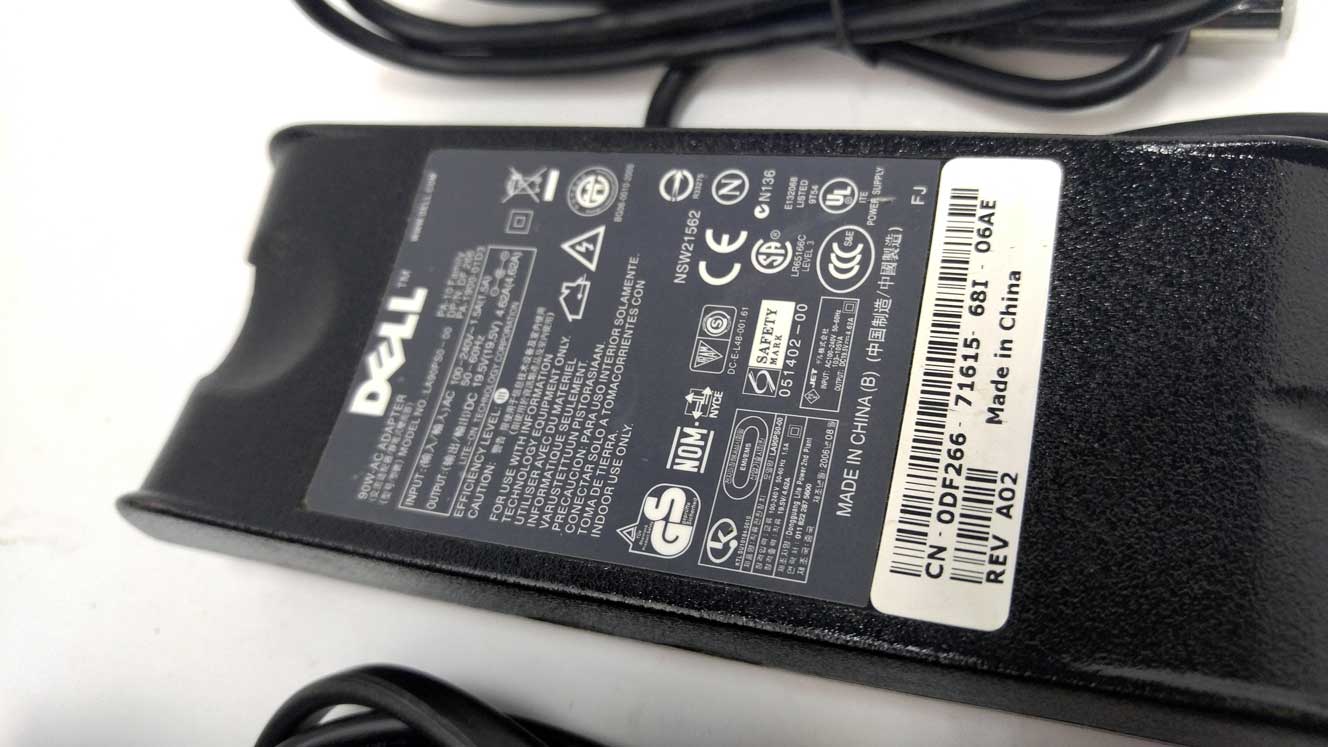 Dell 90w laptop AC Adapter with wallcord - PA-10 LA90PS0-00 - Click Image to Close