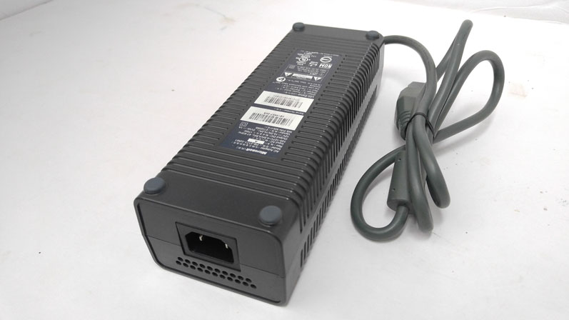 Microsoft Xbox 360 175W AC Adapter - PB-2171-02M1 - Click Image to Close