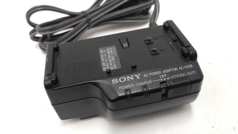 Sony camcorder battery charger - AC-V25B - Click Image to Close