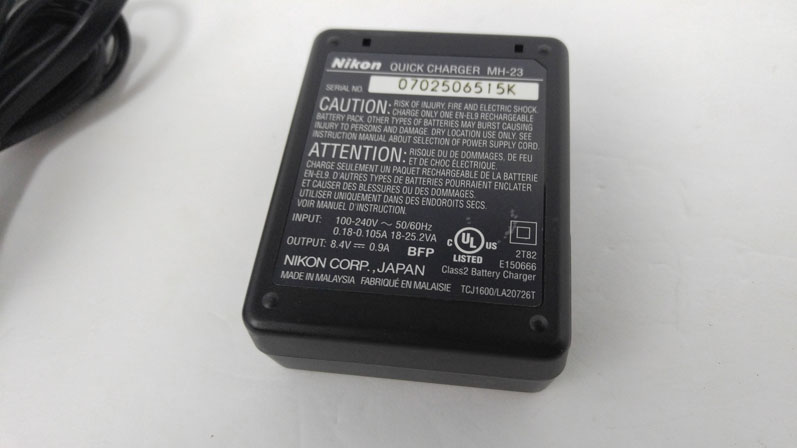 Nikon EN-EL9 Battery charger for D3000 - MH-23 - Click Image to Close