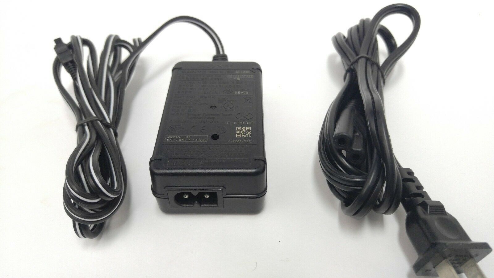 AC-L200C Sony AC Adapter for Handycam DSC-HX100V - Click Image to Close